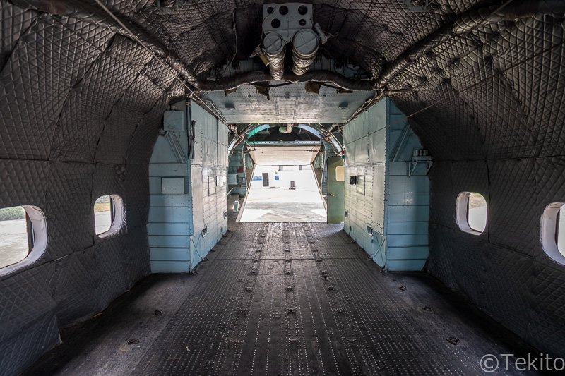 Fairchild C-123B Providerの内部