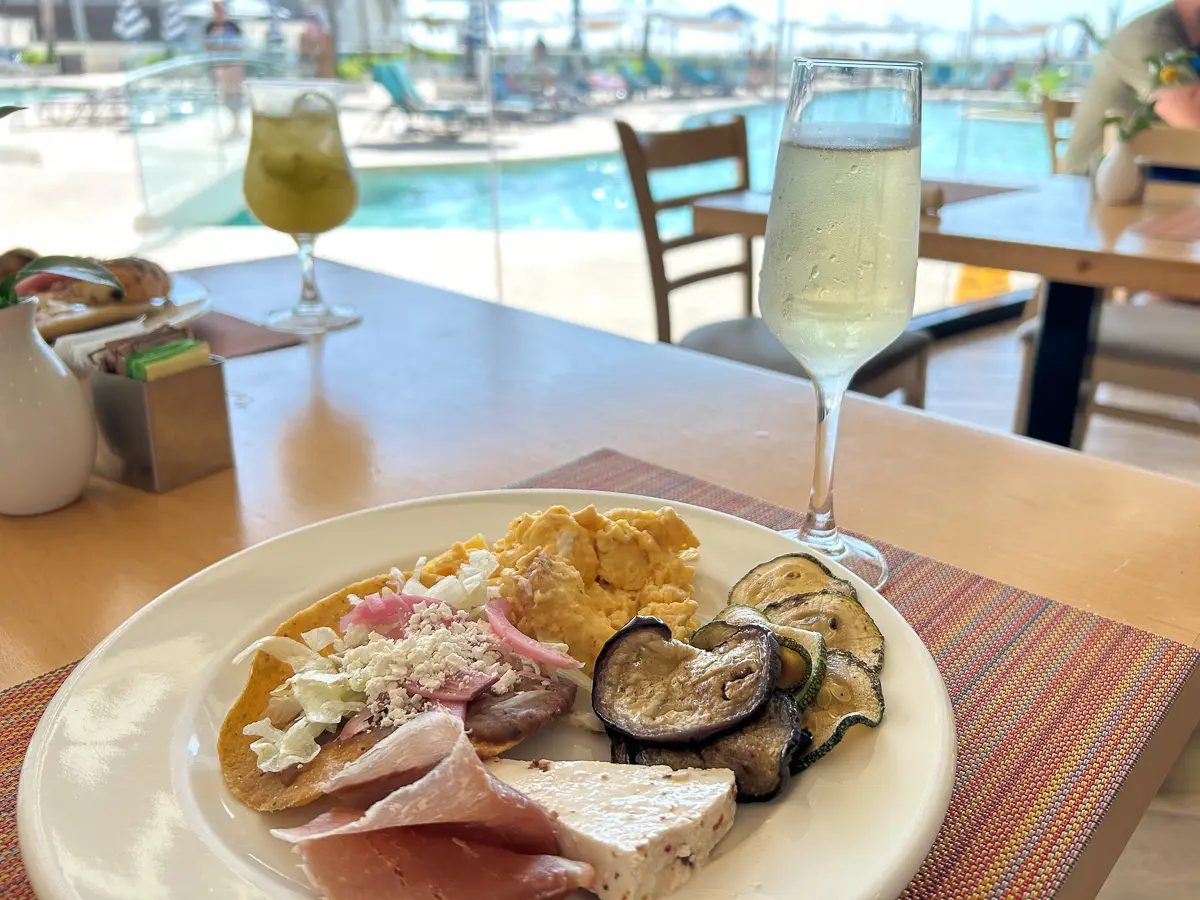 Velaの朝食ビュッフェ