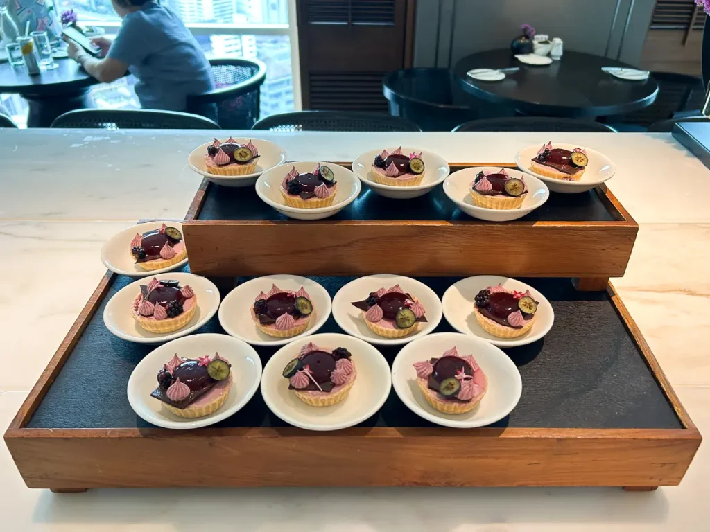 アフタヌーンティーのスイーツ