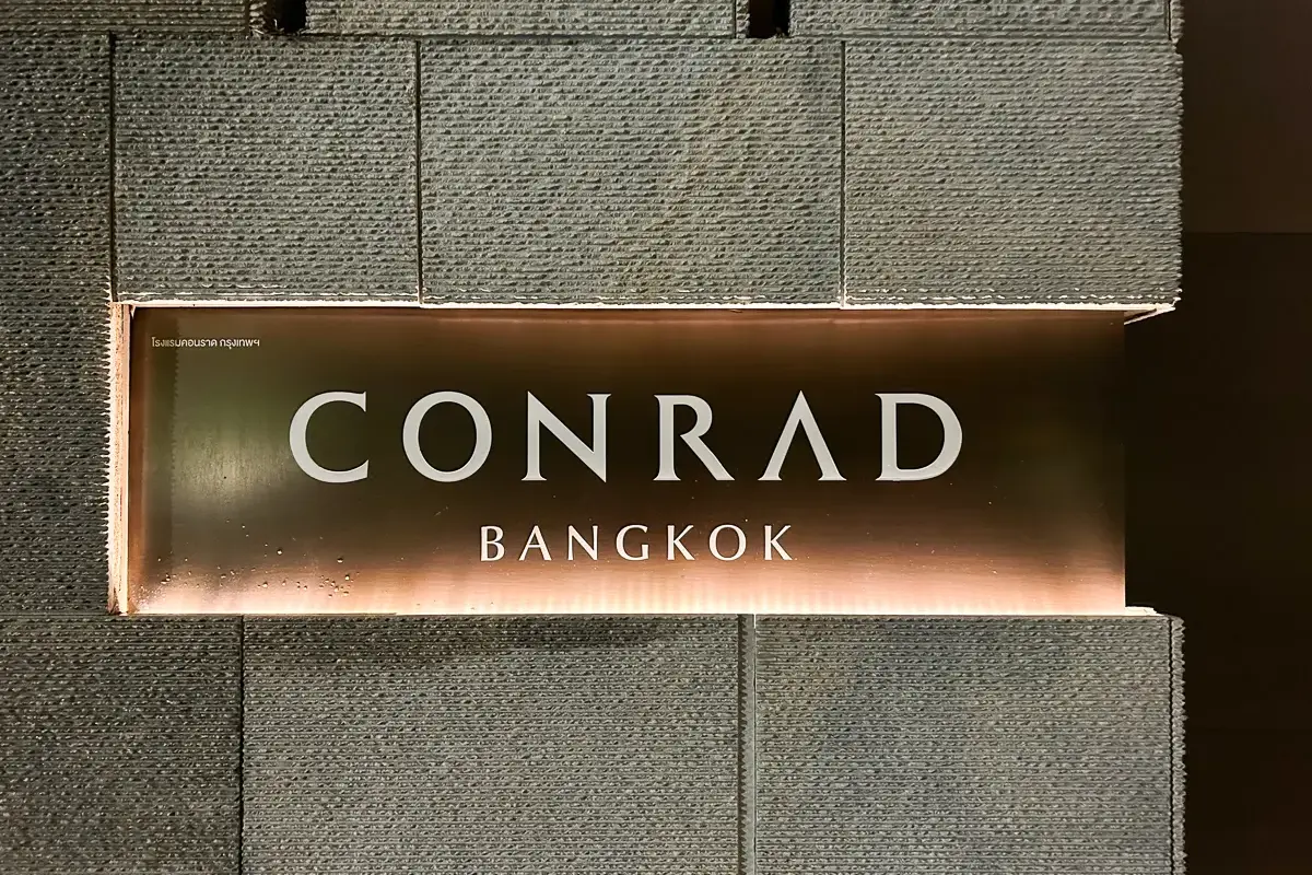 コンラッドバンコクの銘板