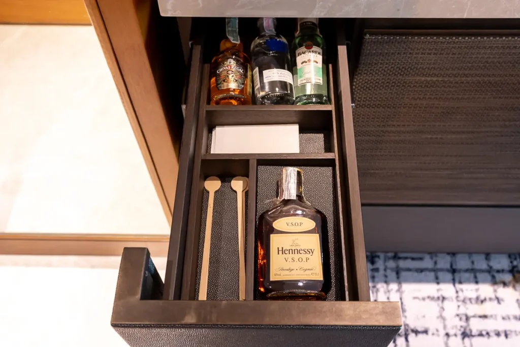 アルコールのボトル