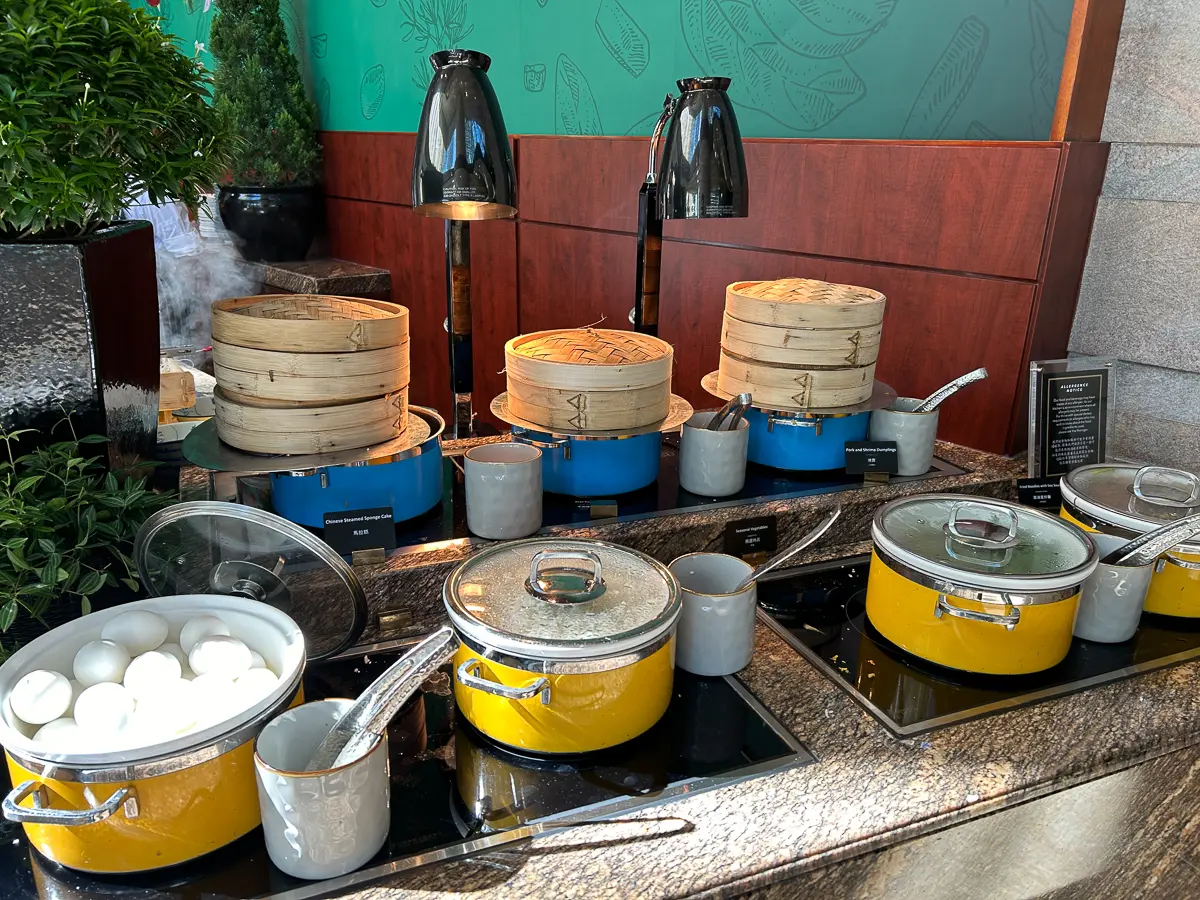 朝食ビュッフェ