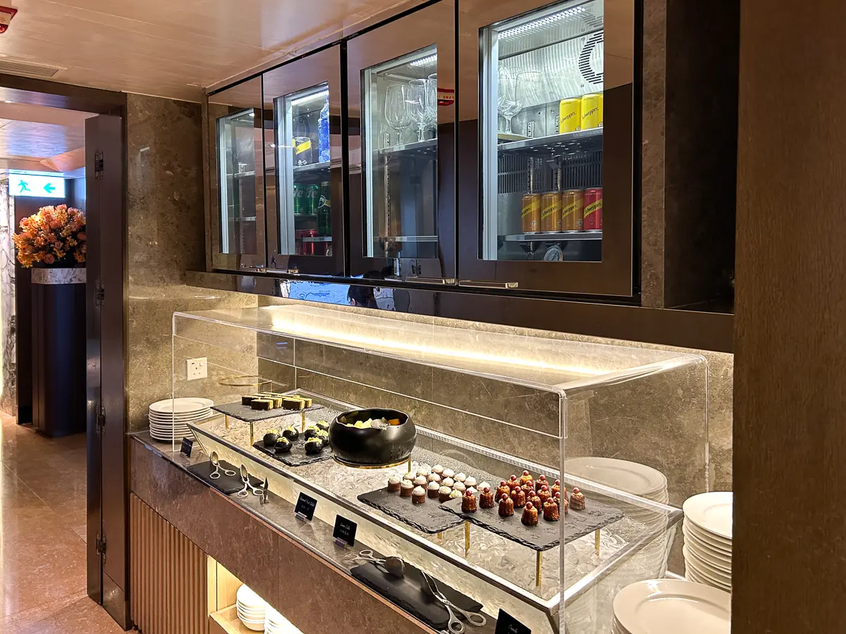 エグゼクティブラウンジのアフタヌーンリフレッシュメント