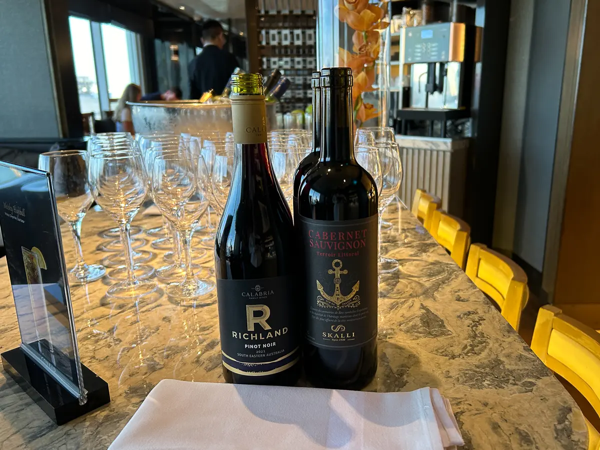 エグゼクティブラウンジのイブニングカクテル