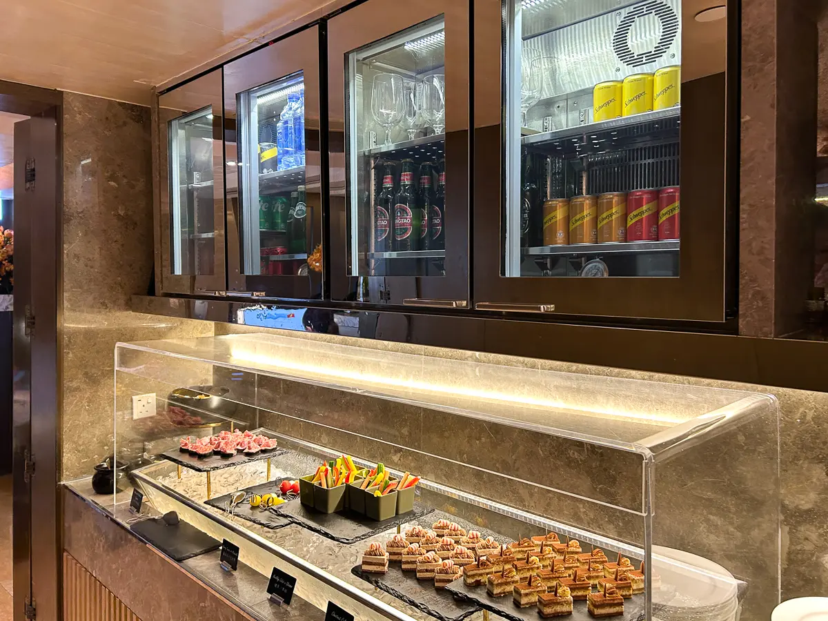 エグゼクティブラウンジのイブニングカクテル