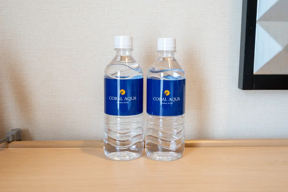 無料のボトルウォーター
